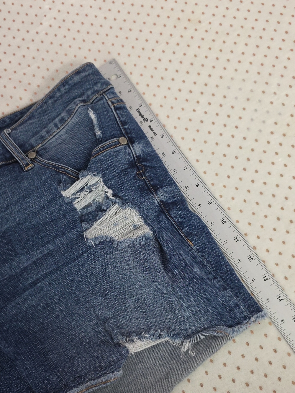 Torrid Distressed Denim Cutoff Shorts Medium Wash Size 20 Plus Size - Picture 5 of 13